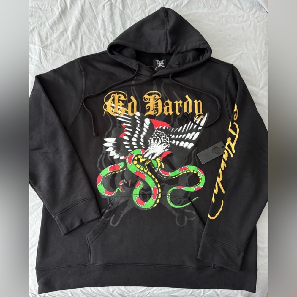 (NWT) ED HARDY HOODIE. CLASSIC ART. This ED HARDY Vibrant Snake Graphic